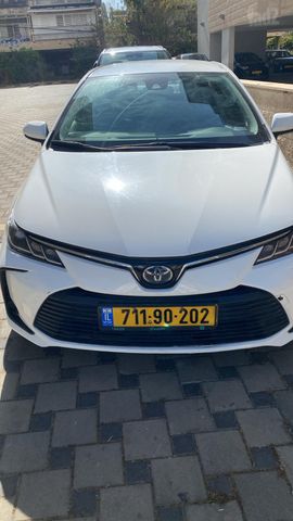 מודעת רכב טויוטה קורולה