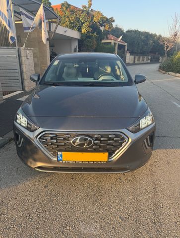 יונדאי איוניק
