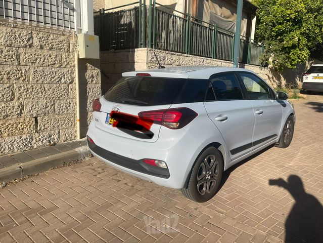 יונדאי i20