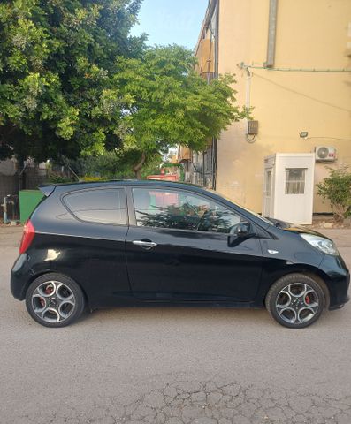 קיה פיקנטו