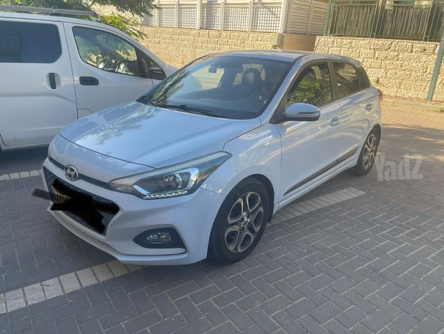 יונדאי i20