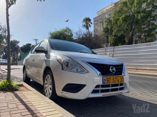 ניסאן אלמרה