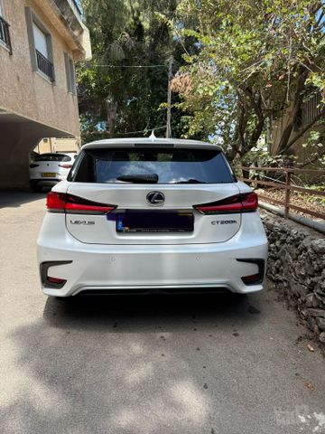 לקסוס CT