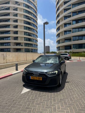 אאודי A1