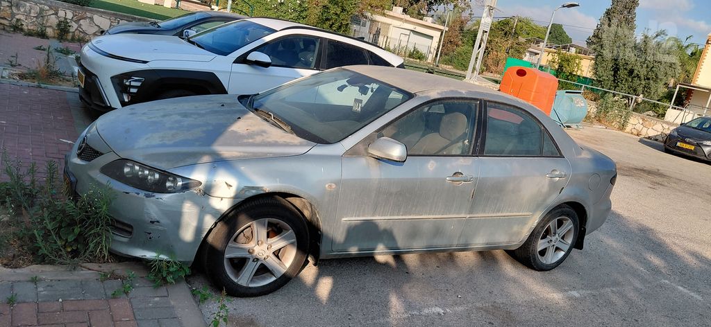 מודעת רכב מאזדה 6