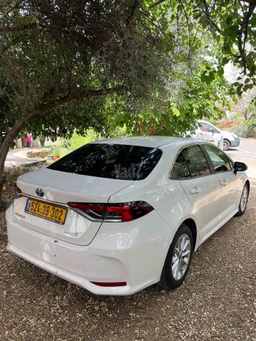 טויוטה קורולה