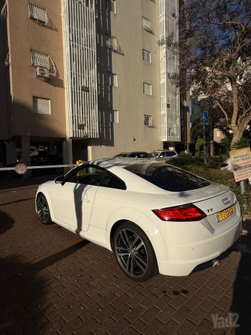 אאודי TT