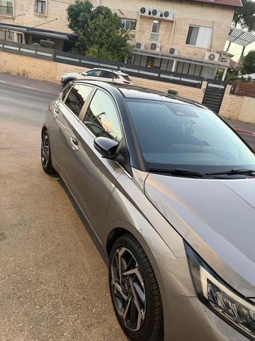 יונדאי i20