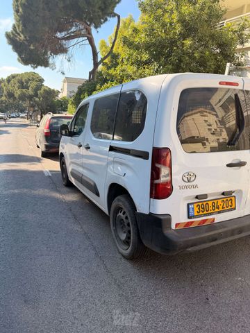 טויוטה פרואייס סיטי