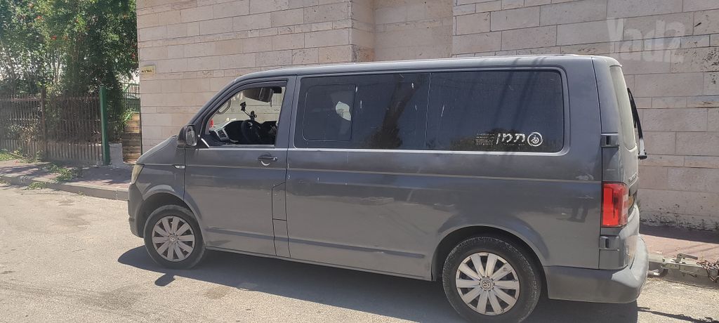מודעת רכב פולקסווגן טרנספורטר