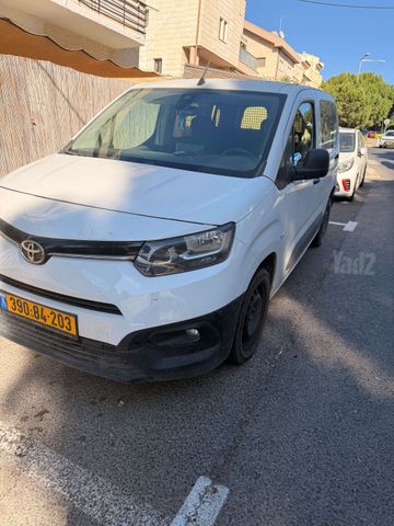 מודעת רכב טויוטה פרואייס סיטי