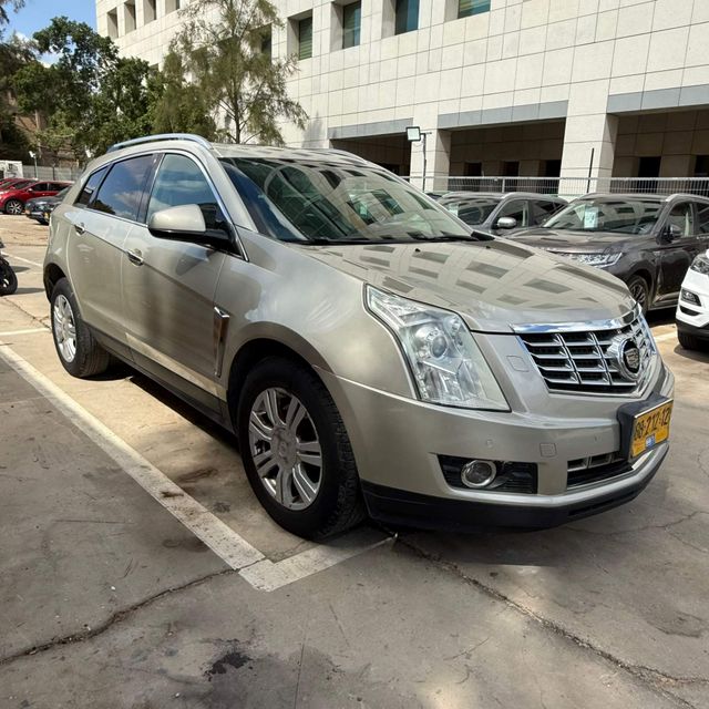 קאדילק SRX