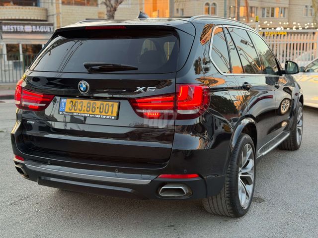 ב מ וו X5