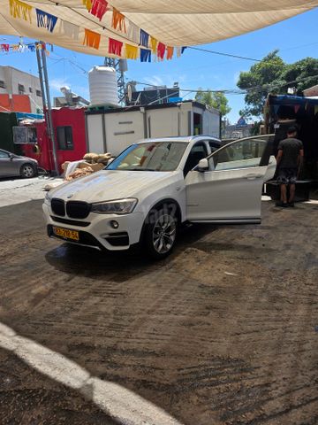 ב מ וו X4