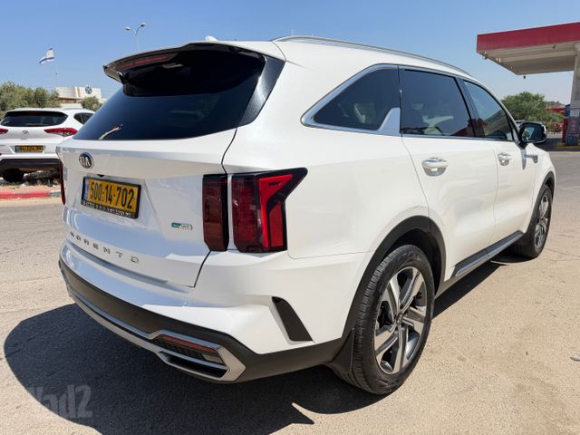 קיה סורנטו
