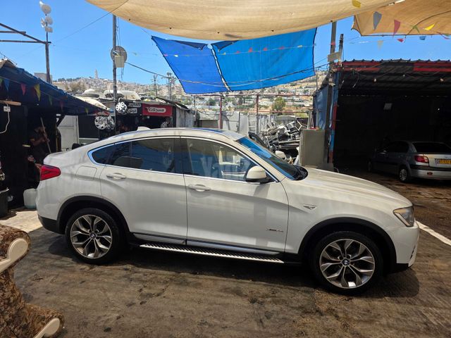 ב מ וו X4