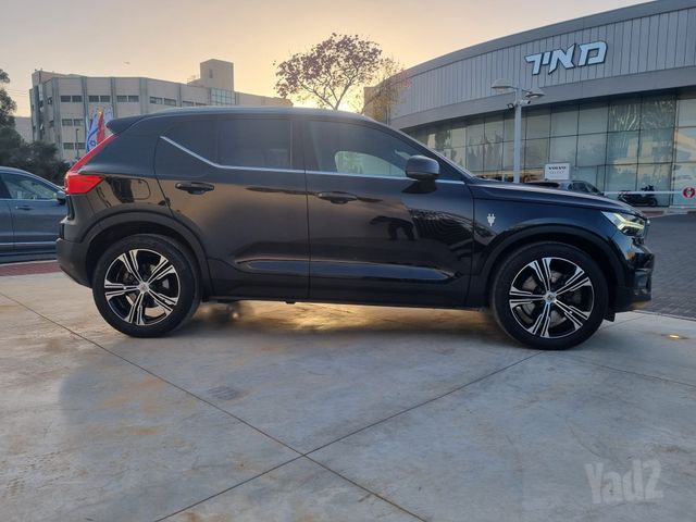 וולוו XC40