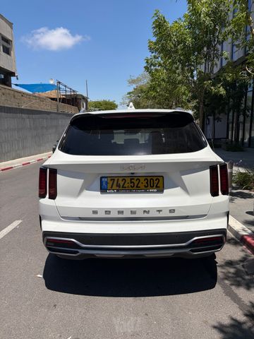 קיה סורנטו