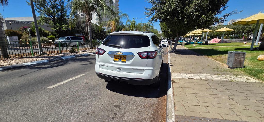 שברולט טראוורס