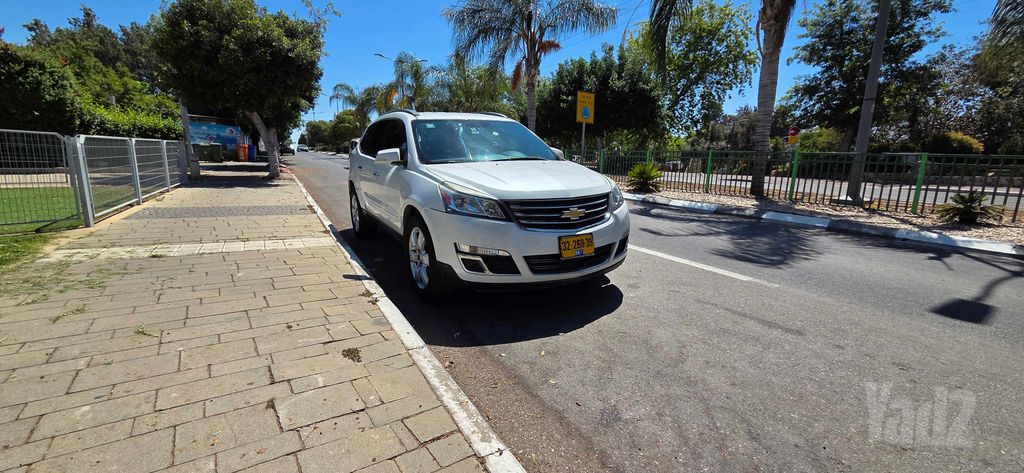 שברולט טראוורס