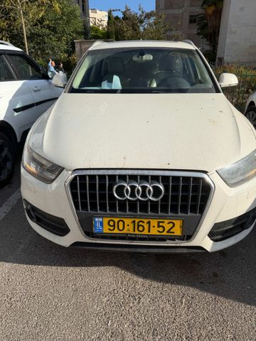 אאודי Q3