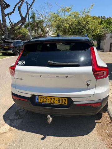 וולוו XC40