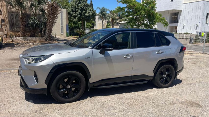 מודעת רכב טויוטה RAV4