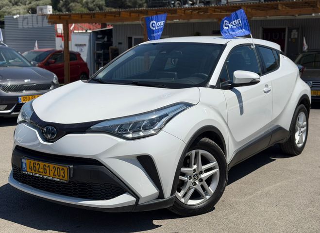מודעת רכב טויוטה C-HR