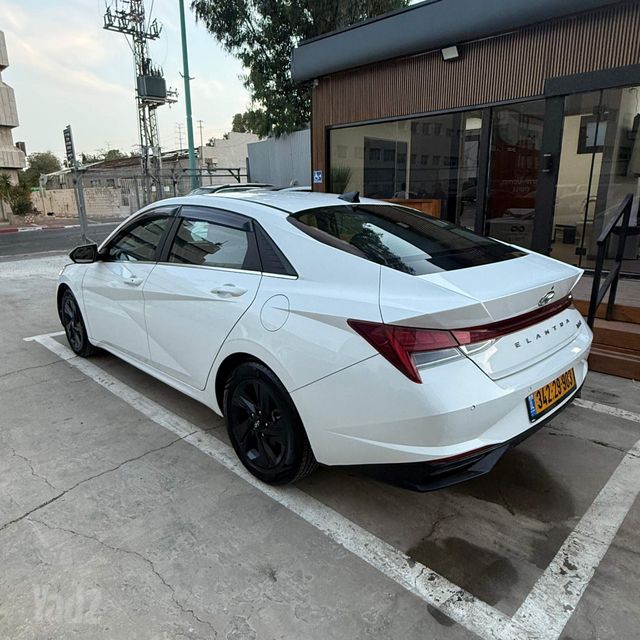 יונדאי אלנטרה