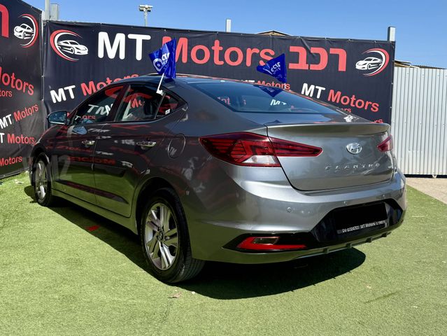 יונדאי אלנטרה