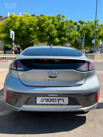 יונדאי איוניק
