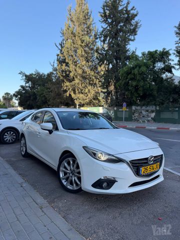 מאזדה 3