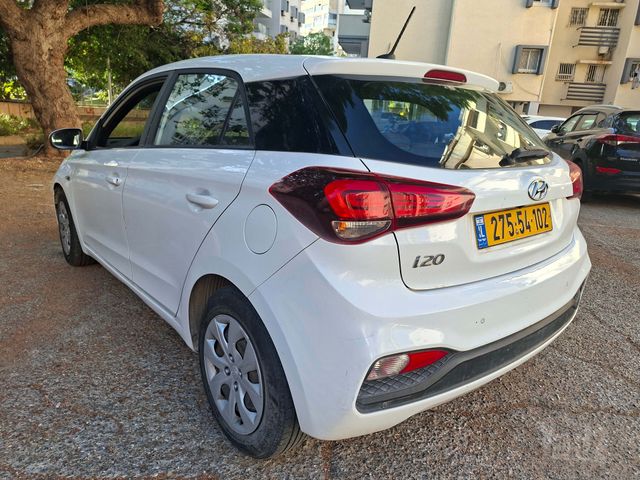 יונדאי i20