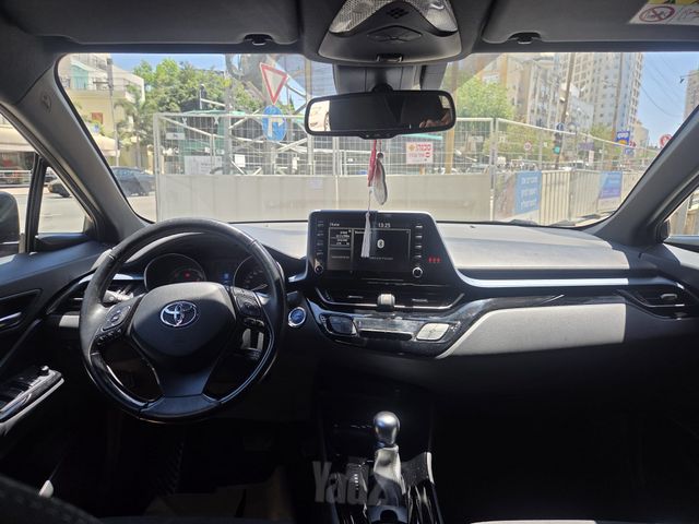 טויוטה C-HR