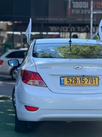 יונדאי אקסנט i25