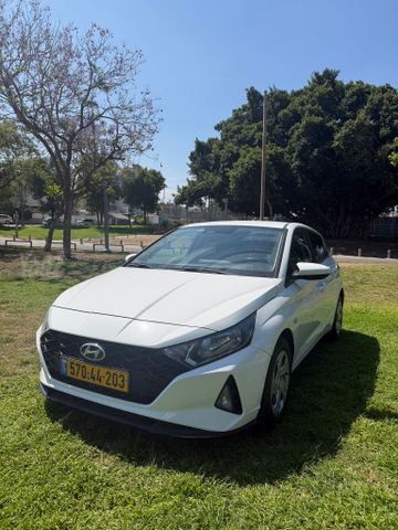 יונדאי i20