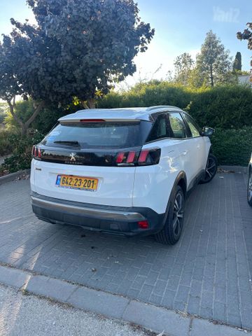 פיג'ו 3008