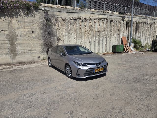 מודעת רכב טויוטה קורולה