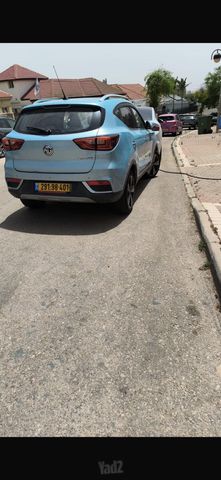 מודעת רכב אם ג'י ZS