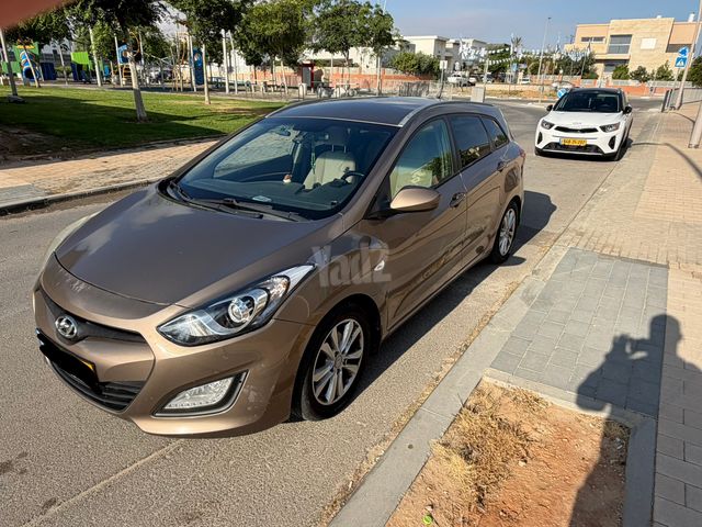 יונדאי i30