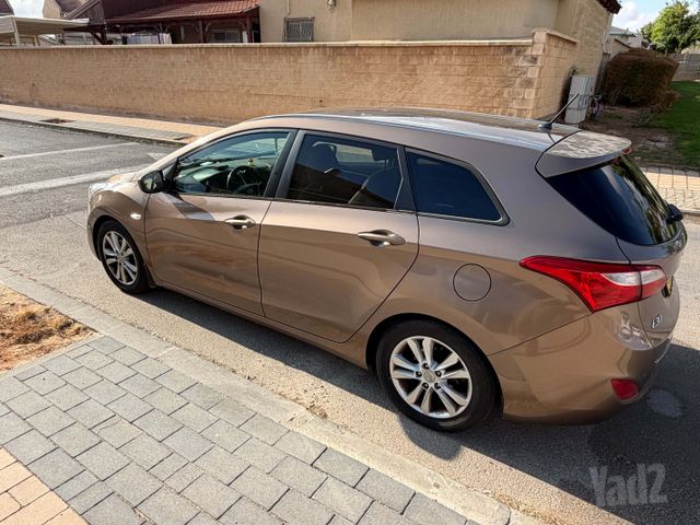יונדאי i30