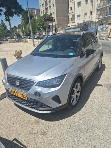 סיאט ארונה