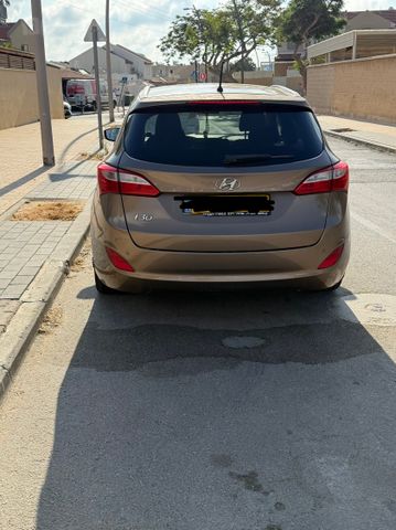 יונדאי i30