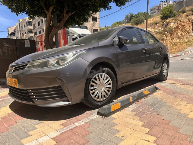 מודעת רכב טויוטה קורולה