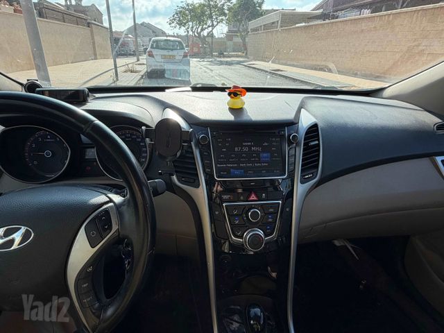 יונדאי i30