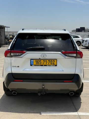 טויוטה RAV4