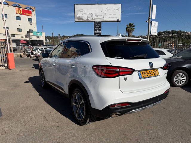 אם ג'י EHS PHEV