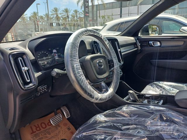 וולוו XC40