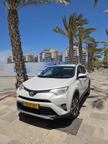 מודעת רכב טויוטה RAV4