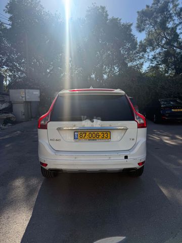 מודעת רכב וולוו XC60 2